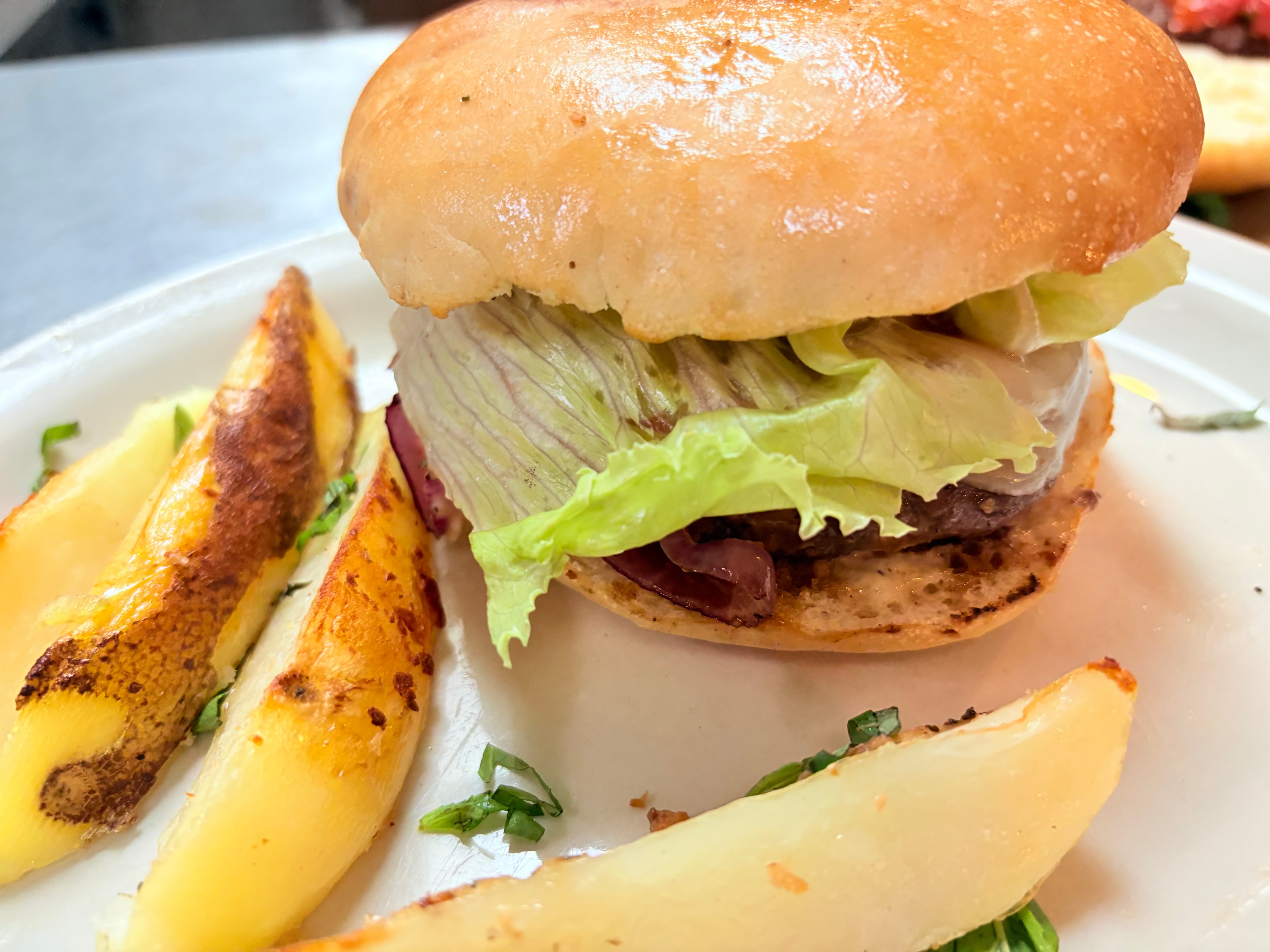 Burger gallery image 3